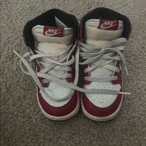 Nike Kids Jordan 1 Sneakers in Red and White